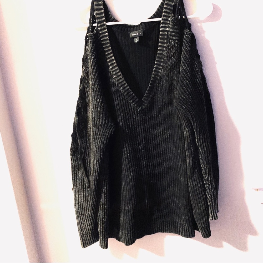 Torrid Laced Sleeve Sweater size 1